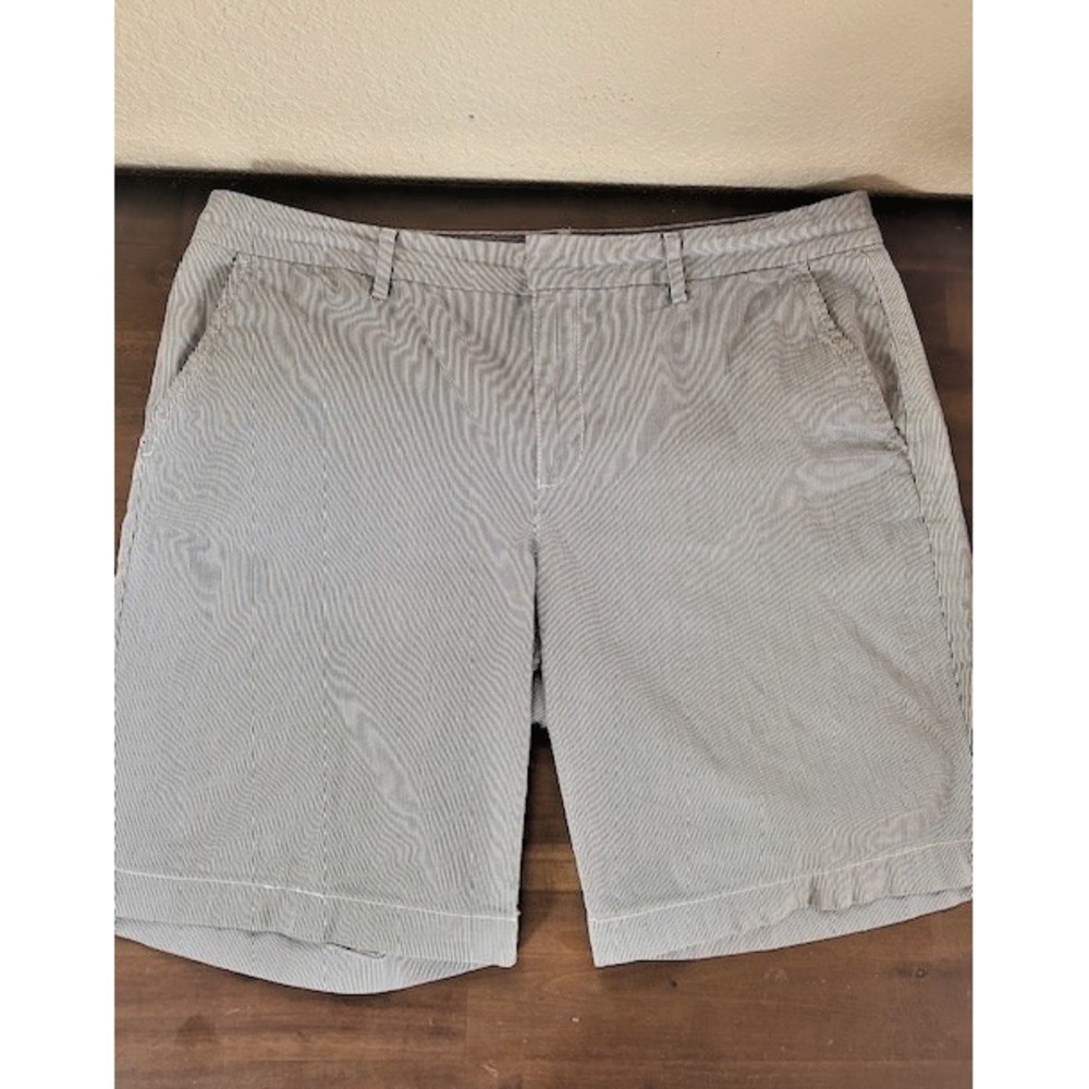 Tommy Hilfiger Womens Size 12 Blue White Striped Cotton Stretch Bermuda Shorts
